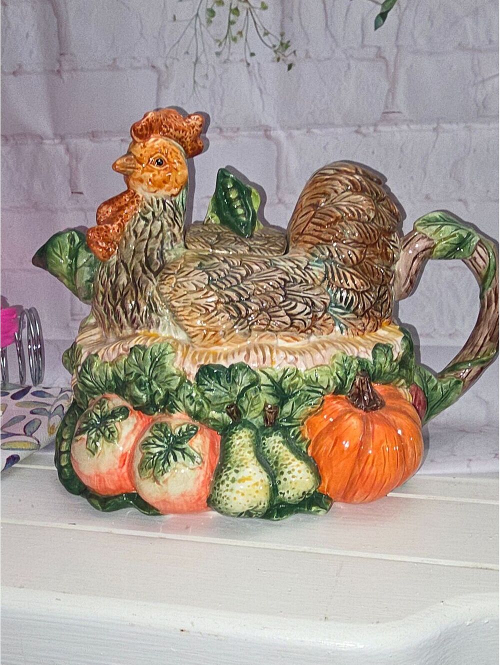 Vintage WCL Hen Teapot